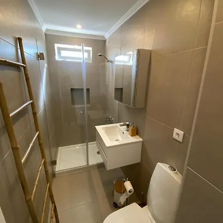 Carcavelos & Nova Sbe Shared Serviced 3